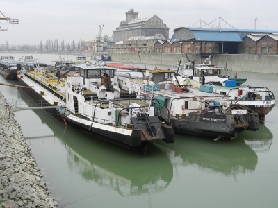 Groupe (3).JPG (364.58 Kio) Vu 890 fois Groupe (3).JPG