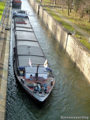 Bangga-6-13-01-2014.jpg (159.89 Kio) Vu 5903 fois Bangga-6-13-01-2014.jpg