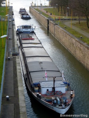 Bangga-5-13-01-2014.jpg (134 Kio) Vu 5903 fois Bangga-5-13-01-2014.jpg