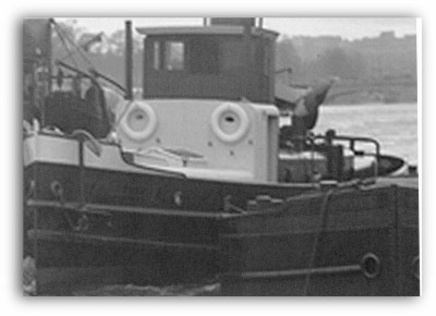 Remorqueur Versailles (Les Bleus).jpg (108.68 Kio) Vu 1333 fois Remorqueur Versailles (Les Bleus).jpg