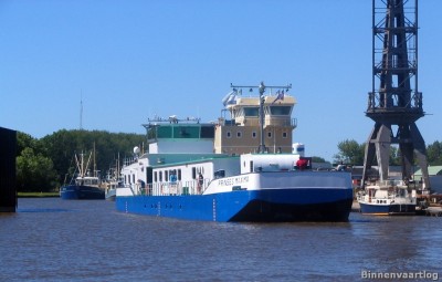 prinses-maxima-1-29-05-2009.jpg (151.45 Kio) Vu 1952 fois prinses-maxima-1-29-05-2009.jpg