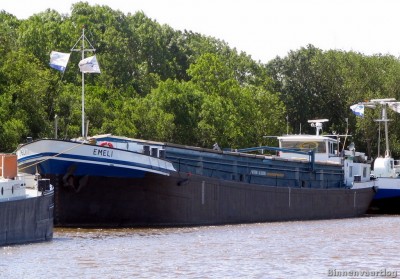 emeli-23-06-2008.jpg (244.31 Kio) Vu 1132 fois emeli-23-06-2008.jpg