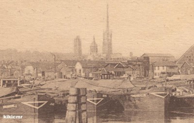 Le conflit de la batellerie - Barrage du cours la Reine dans le port fluvial de Rouen (2) THESSALIE (Copier).jpg