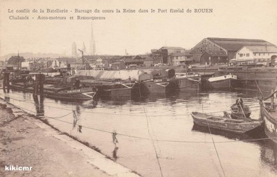 Le conflit de la batellerie - Barrage du cours la Reine dans le port fluvial de Rouen - Chalands, Automoteurs et Remorqueurs (1) (Copier).jpg (64.09 Kio) Vu 2730 fois Le conflit de la batellerie - Barrage du cours la Reine dans le port fluvial de Rouen - Chalands, Automoteurs et Remorqueurs (1) (Copier).jpg