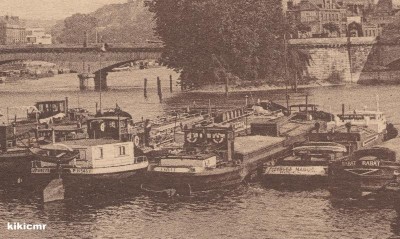 Le conflit de la batellerie - Barrage du quai de Paris dans le port fluvial de Rouen - Chaland, Automoteurs et Remorqueurs (3) ANTOINETTE P11343F (Copier).jpg