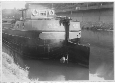 péniches 010.jpg (73.68 Kio) Vu 3428 fois péniches 010.jpg