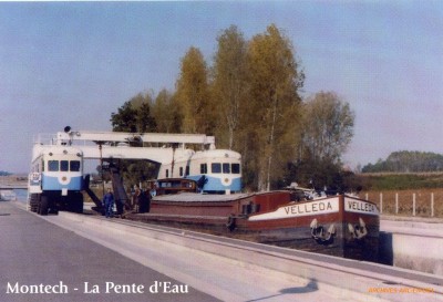 Velleda pente d'eau Montech.jpg (154.14 Kio) Vu 4295 fois Velleda pente d'eau Montech.jpg