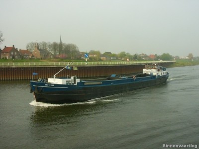 Neptunus-1-21-04-2005.jpg