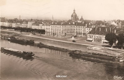 Chalon-sur-Saône (S.-et-L.) - Les quais Gambetta (1) (Copier).jpg