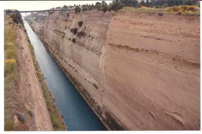 canal de corinthe.jpg