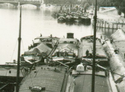 Paris, 1940 vermutlich, #1, Ausschnitt 1200, Valparaiso links (DR, Coll. vM).jpg (304.29 Kio) Vu 1753 fois Paris, 1940 vermutlich, #1, Ausschnitt 1200, Valparaiso links (DR, Coll. vM).jpg