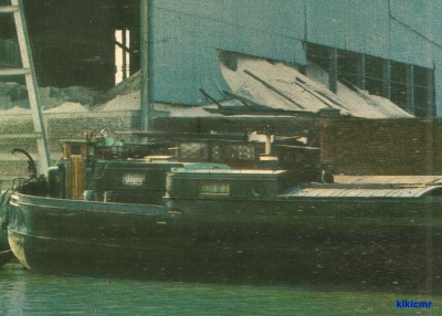 Arques (Pas-de-Calais) - Quai du commerce - Déchargement des péniches chez Durand (Arcopal) (3) (Copier).jpg (187.97 Kio) Vu 7016 fois Arques (Pas-de-Calais) - Quai du commerce - Déchargement des péniches chez Durand (Arcopal) (3) (Copier).jpg