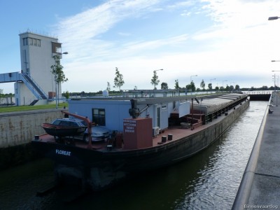 Floreat-4-22-05-2014.jpg (165.35 Kio) Vu 1484 fois Floreat-4-22-05-2014.jpg