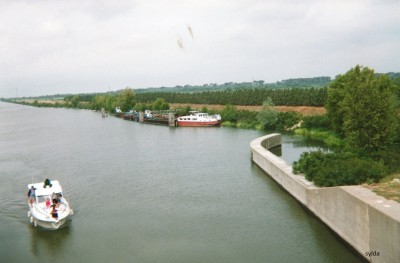img403.jpg (246.9 Kio) Vu 3506 fois img403.jpg