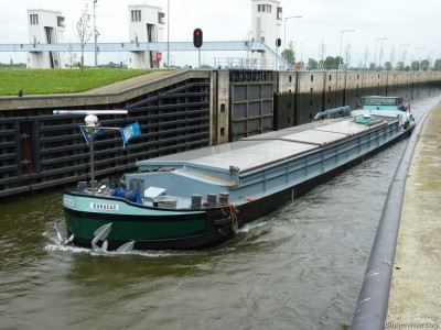 baracas-1-11-05-2012.jpg (244.36 Kio) Vu 6102 fois baracas-1-11-05-2012.jpg