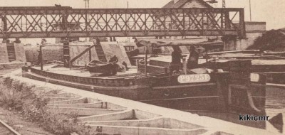 P9723F - Mennessis - Vue générale des écluses, côté aval (dét) (Copier).jpg