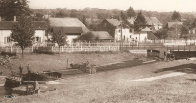 Valdieu - Canal du Rhône au Rhin et la gare (2) (Copier).jpg (136.34 Kio) Vu 1491 fois Valdieu - Canal du Rhône au Rhin et la gare (2) (Copier).jpg