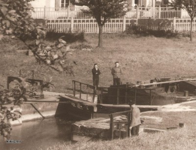 Valdieu - Canal du Rhône au Rhin et la gare (3) (Copier).jpg (118.27 Kio) Vu 1491 fois Valdieu - Canal du Rhône au Rhin et la gare (3) (Copier).jpg