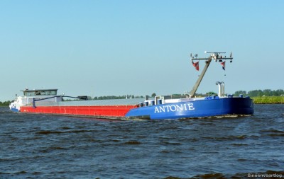 antonie-2-25-05-2012.jpg