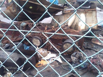 benthe (basrode) découpé dans l'ancienne écluse de Bernissart 7.jpg (127.02 Kio) Vu 2540 fois benthe (basrode) découpé dans l'ancienne écluse de Bernissart 7.jpg