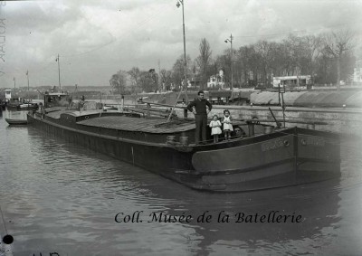 Luxe@musee-conflans.jpg (148.99 Kio) Vu 1548 fois Luxe@musee-conflans.jpg