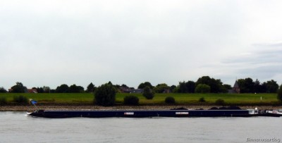 KVB-Unitas-2-27-08-2015-Lobith.jpg (80.4 Kio) Vu 1775 fois KVB-Unitas-2-27-08-2015-Lobith.jpg