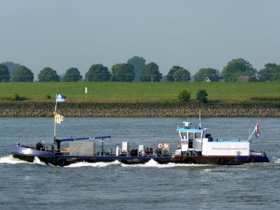 Service-4-3-28-08-2015-Lobith (1).jpg (89.05 Kio) Vu 3811 fois Service-4-3-28-08-2015-Lobith (1).jpg