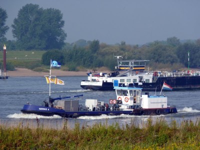 Service-4-1-28-08-2015-Lobith.JPG (106.04 Kio) Vu 3811 fois Service-4-1-28-08-2015-Lobith.JPG