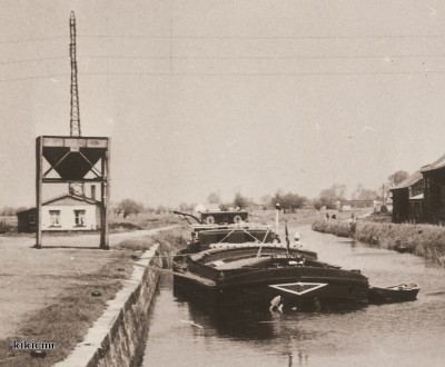 Audruicq (Pas-de-Calais) - Le canal et la fonderie (2) (Copier).jpg (93.1 Kio) Vu 2981 fois Audruicq (Pas-de-Calais) - Le canal et la fonderie (2) (Copier).jpg