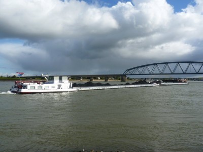 rhenus-hanau-2-20-10-2010-nijmegen.jpg (71.1 Kio) Vu 2181 fois rhenus-hanau-2-20-10-2010-nijmegen.jpg