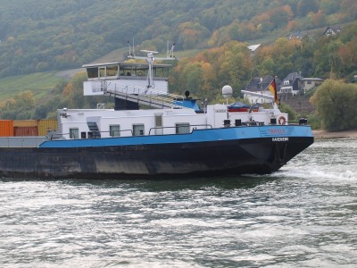 PA194418 (Copier).JPG