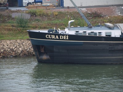 PA204470 (Copier).JPG