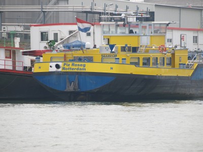 PA204544 (Copier).JPG