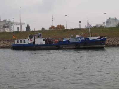 PA204560 (Copier).JPG