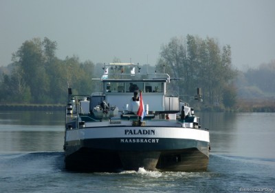 Paladin-5-01-11-2015.jpg (138.84 Kio) Vu 1649 fois Paladin-5-01-11-2015.jpg