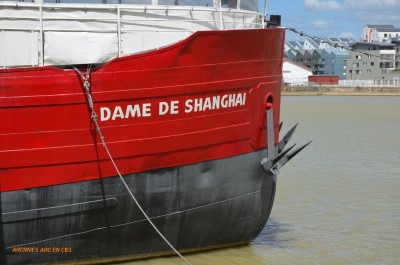 01 DAME DE SHANGAI.JPG