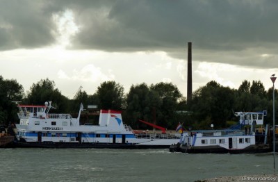 Laura-3-25-09-2015.jpg (141.83 Kio) Vu 2014 fois Laura-3-25-09-2015.jpg