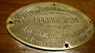 plaque-petite synthe-le riff-n°136.JPG