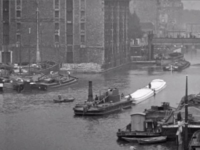 Toueur de la villette.jpg (38.44 Kio) Vu 2409 fois Toueur de la villette.jpg