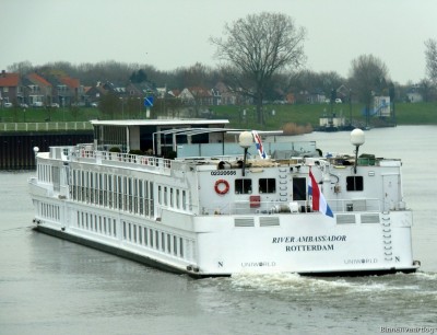 River-Ambassador-2-31-03-2016-sluis-Lith.jpg