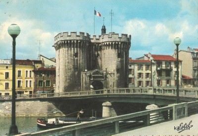 SOLVAY 81 - Verdun - Le pont et la porte chaussée (Copier).jpg