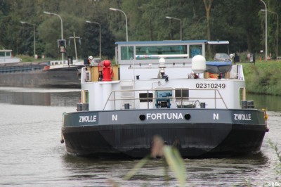 IMG_2487.JPG (120.67 Kio) Vu 3489 fois IMG_2487.JPG