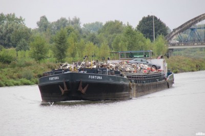 IMG_2483.JPG (115.6 Kio) Vu 3489 fois IMG_2483.JPG