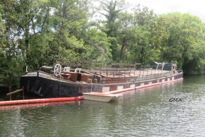 mater dei II-av-auxerre.JPG (1.21 Mio) Vu 2556 fois mater dei II-av-auxerre.JPG