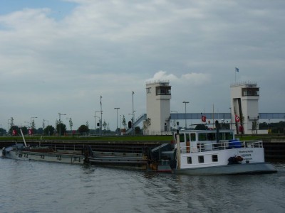 westerschelde-7-15-09-2011.jpg (60.76 Kio) Vu 1497 fois westerschelde-7-15-09-2011.jpg