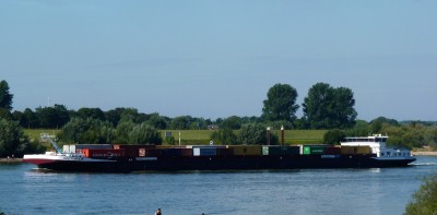 Factofour-1-29-08-2015-Lobith (2).JPG (169.46 Kio) Vu 1737 fois Factofour-1-29-08-2015-Lobith (2).JPG