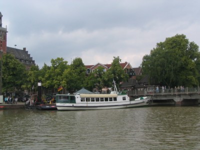 hafenmusik-leer-1-27-06-2009.JPG (175.3 Kio) Vu 2600 fois hafenmusik-leer-1-27-06-2009.JPG