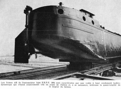 Les automoteurs du programme de renouvellement de la flotte fluviale - Revue de la navigation intérieure et rhénane du 10 septembre 1964 (2) (Copier).JPG (78.87 Kio) Vu 9430 fois Les automoteurs du programme de renouvellement de la flotte fluviale - Revue de la navigation intérieure et rhénane du 10 septembre 1964 (2) (Copier).JPG