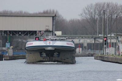 IMG_3322.JPG (115.14 Kio) Vu 1518 fois IMG_3322.JPG