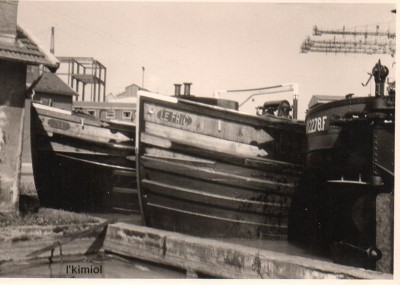 LE FRIC en bois à Perchat.jpg (95.65 Kio) Vu 1469 fois LE FRIC en bois à Perchat.jpg